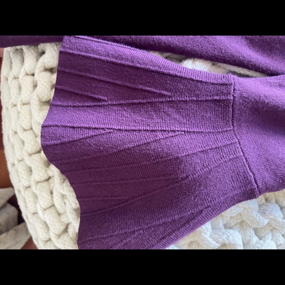 Sweater - Picture 3 of 4